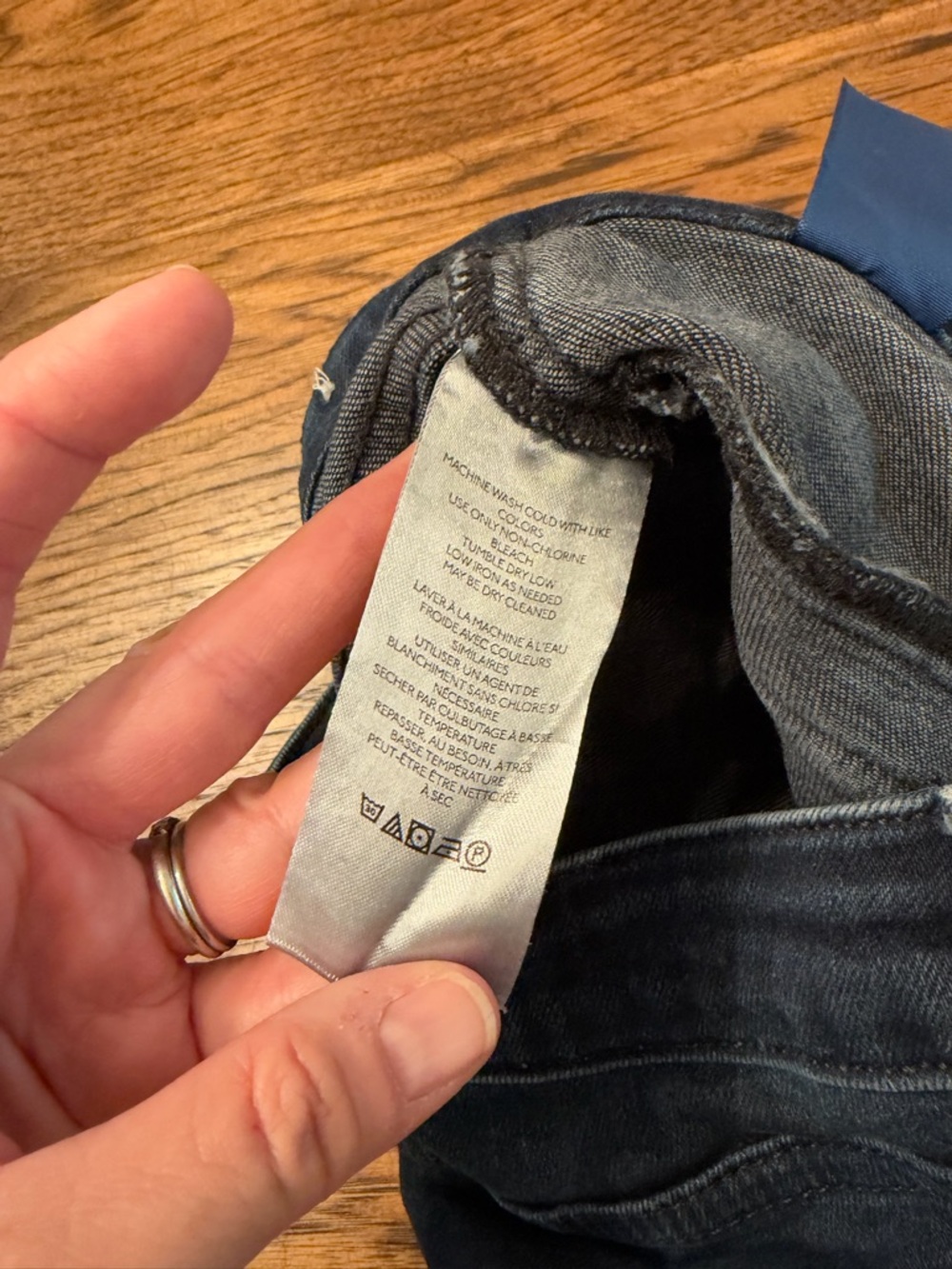 Pilcro Anthropologie Dark Wash Bootcut Straight Jeans Size 26 French Girl Chic - Picture 8 of 15